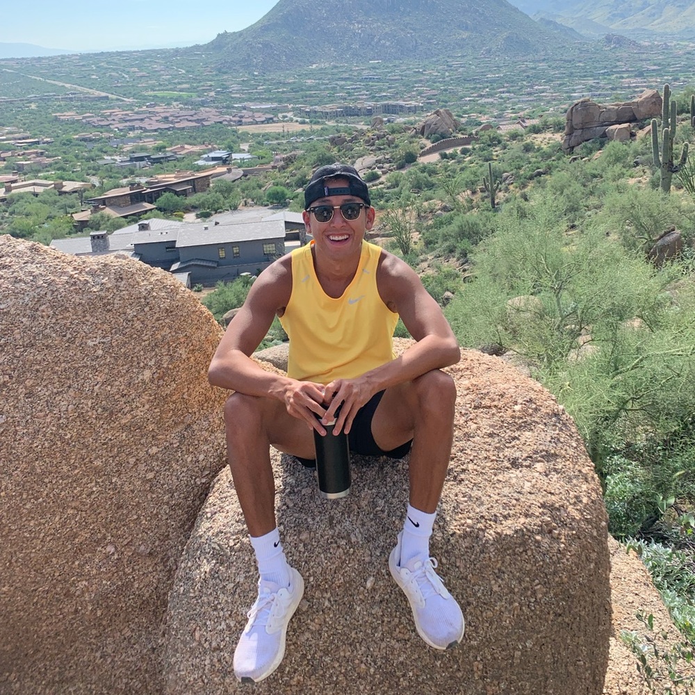 Meet your Posher, Zach